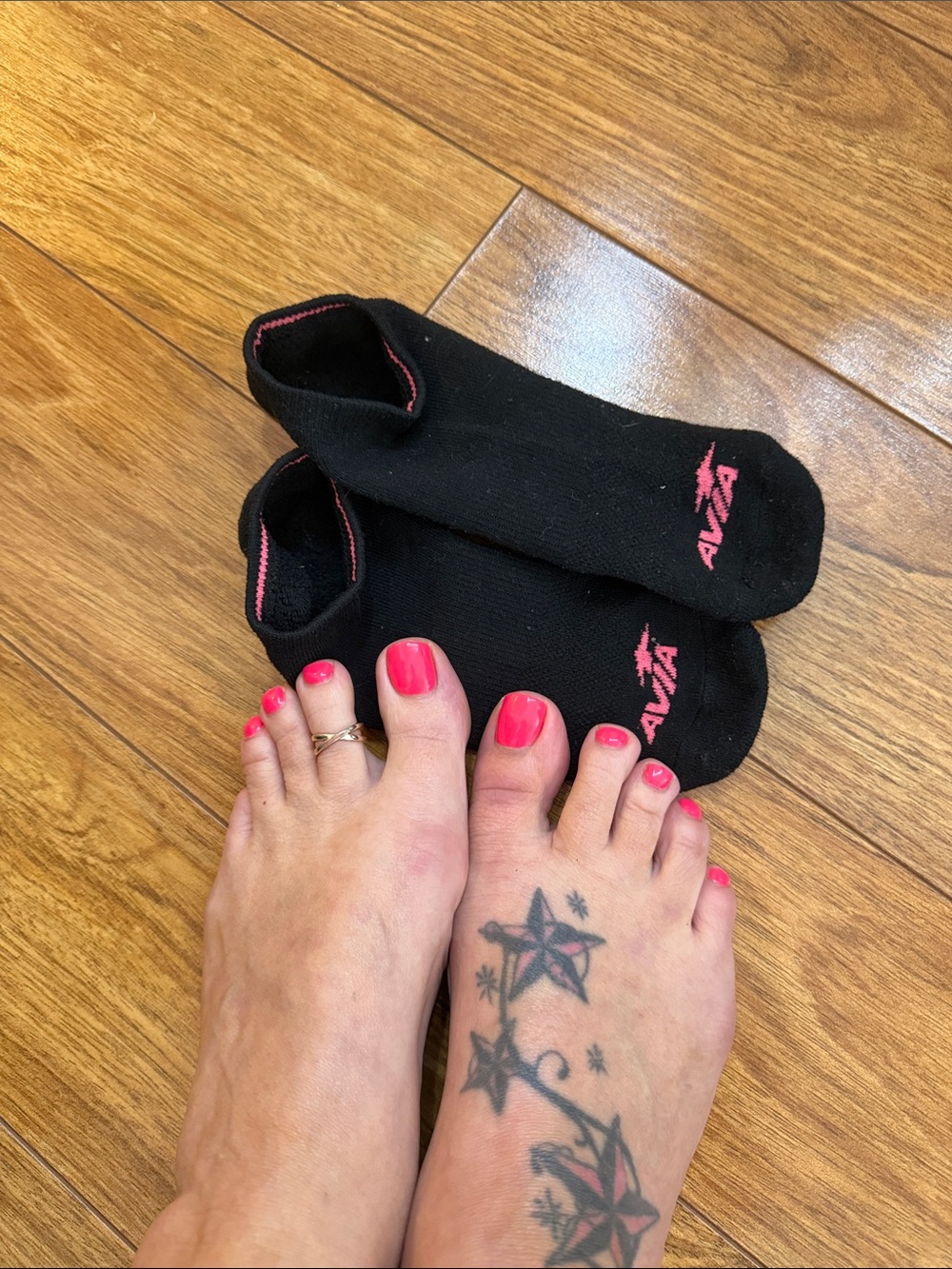AVIA Women’s Black Low-Cut Athletic Socks with Pink Accents Well Worn - Picture 2 of 3